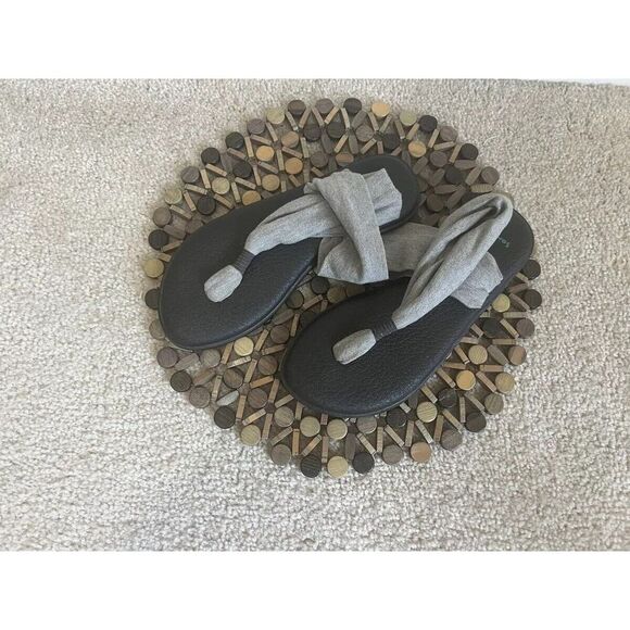 Sanuk Sandals Womens 8 Yoga Sling Slingback Boho Flip Flops Gray Flats Lagenlook - Picture 1 of 8